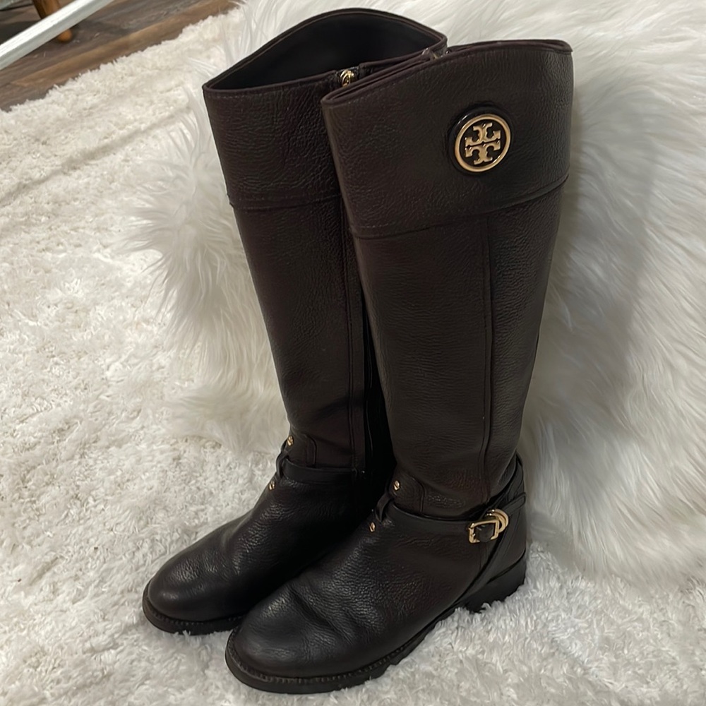 Brown leather tory Burch boots